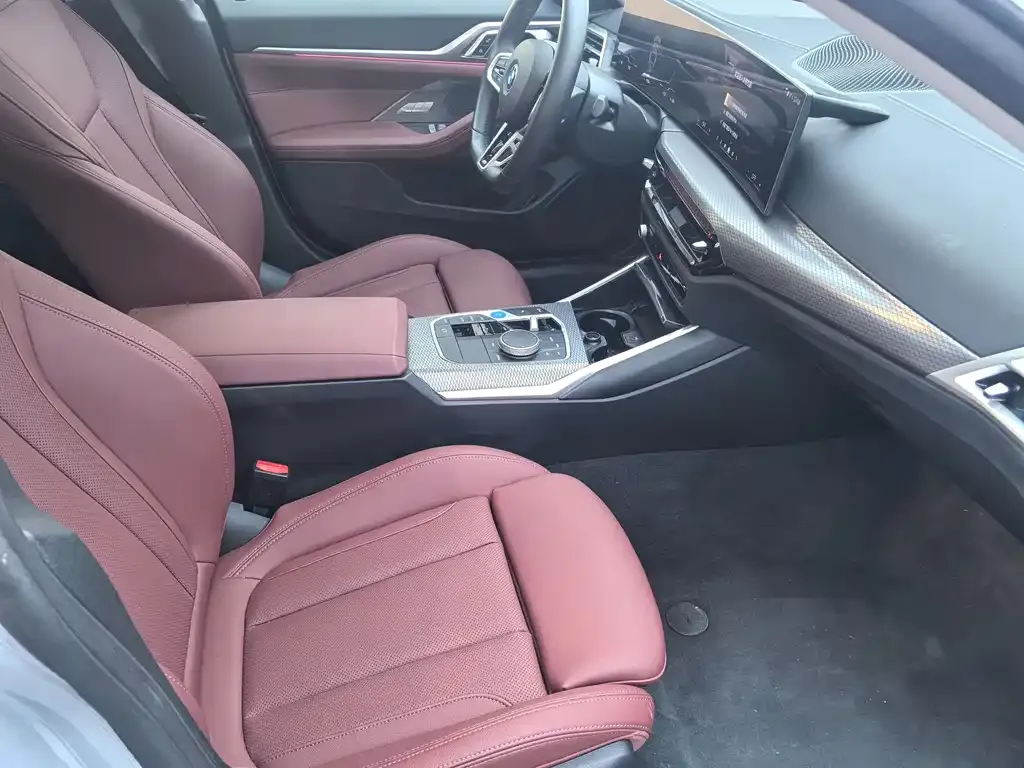 BMW i4 2025 из CN, фото 9