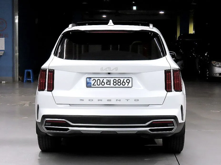 Kia Sorento — фото 9