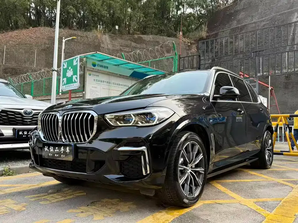 BMW X5 — фото 1
