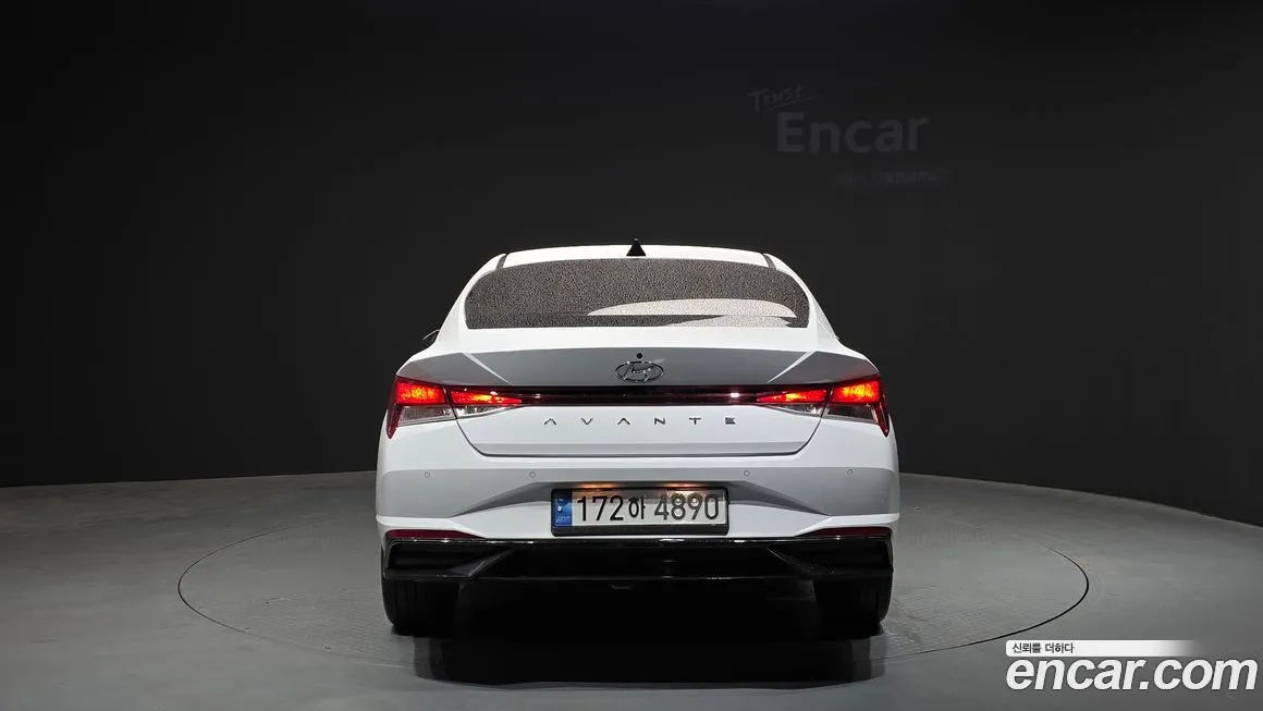 Hyundai AVANTE — фото 2