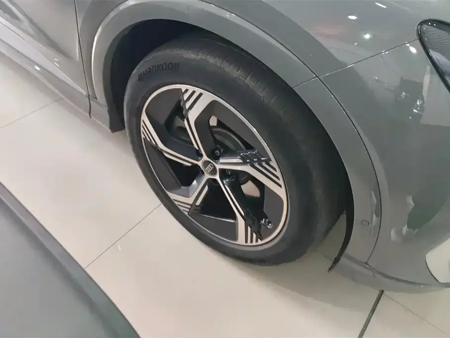 Audi Q4 e-tron 2023 из CN, фото 7