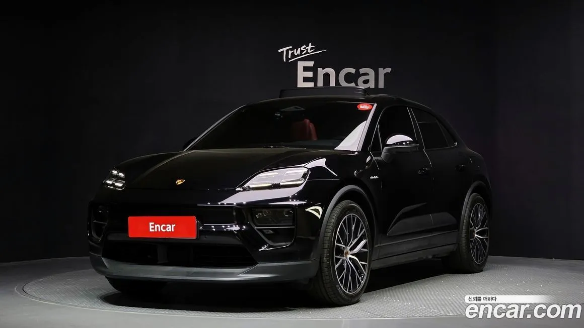 Porsche Macan — фото 1
