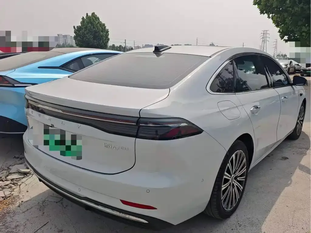Geely 银河A7 EM 2025 из CN, фото 3