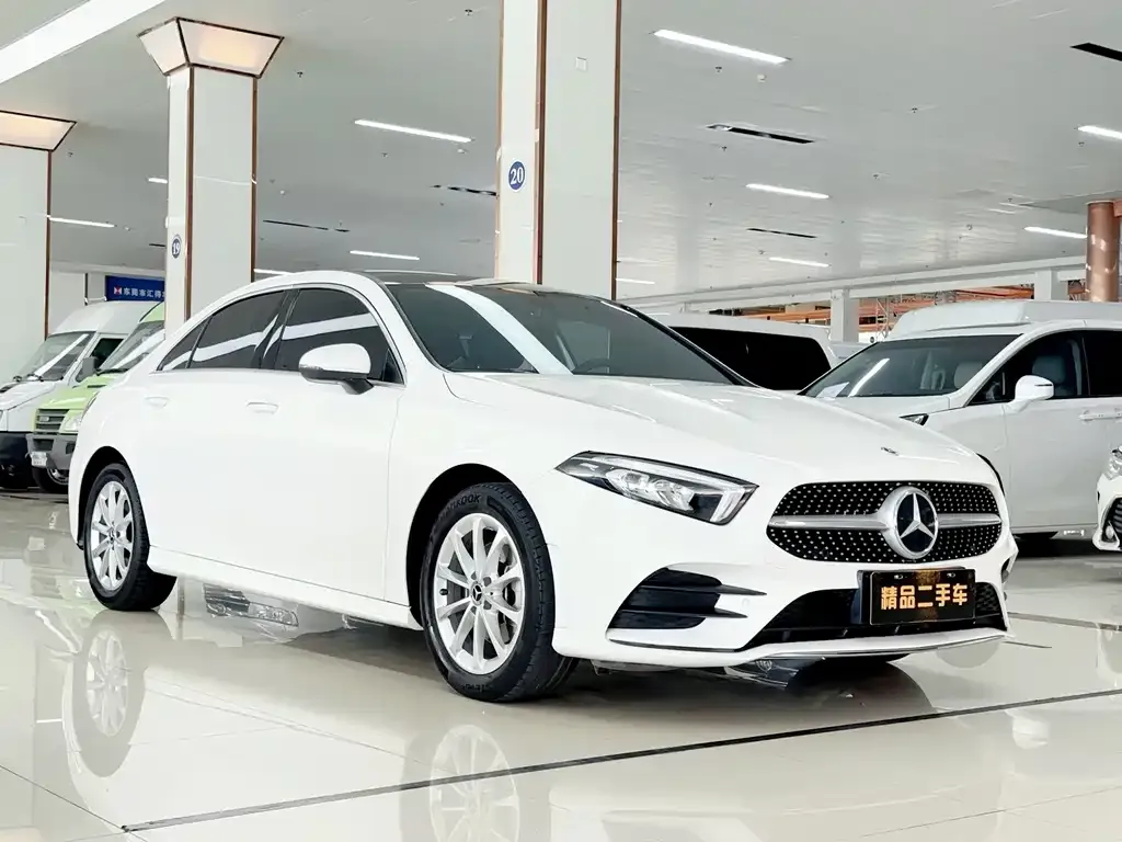Mercedes-Benz A-Class — фото 10