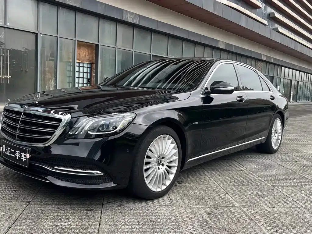 Mercedes-Benz S-Class — фото 1