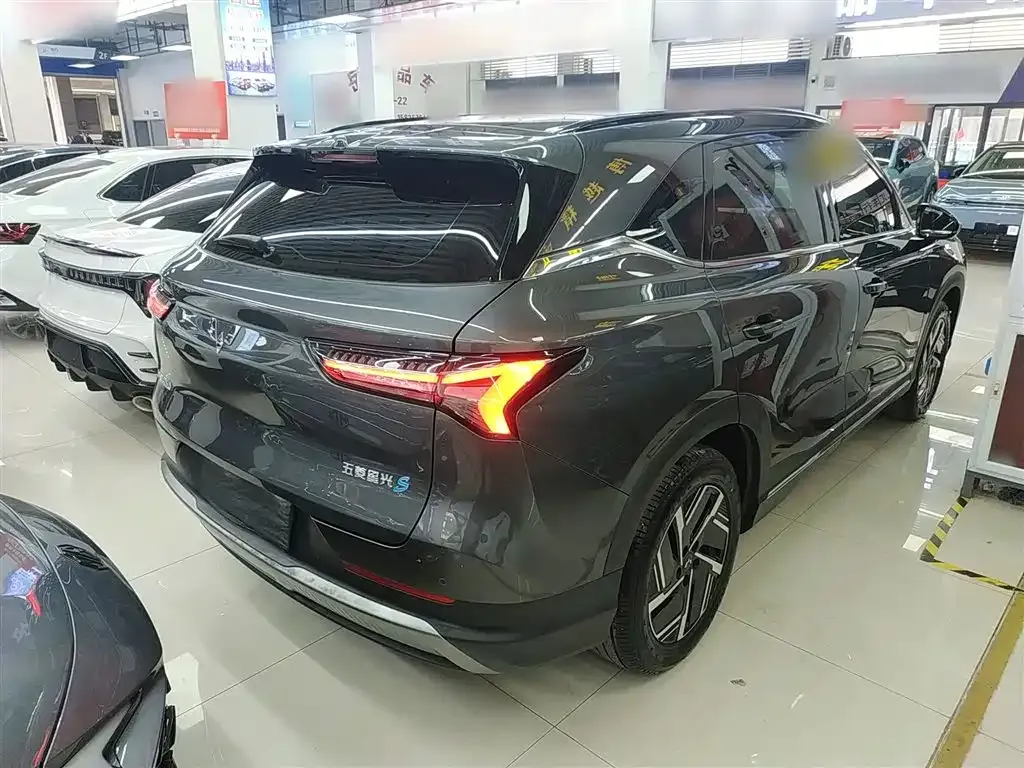 Wuling Xingguang S — фото 9