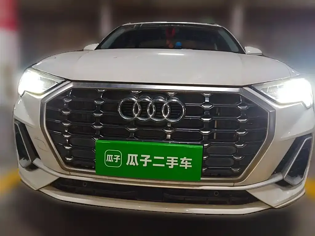 Audi Q3 2021 из CN, фото 3