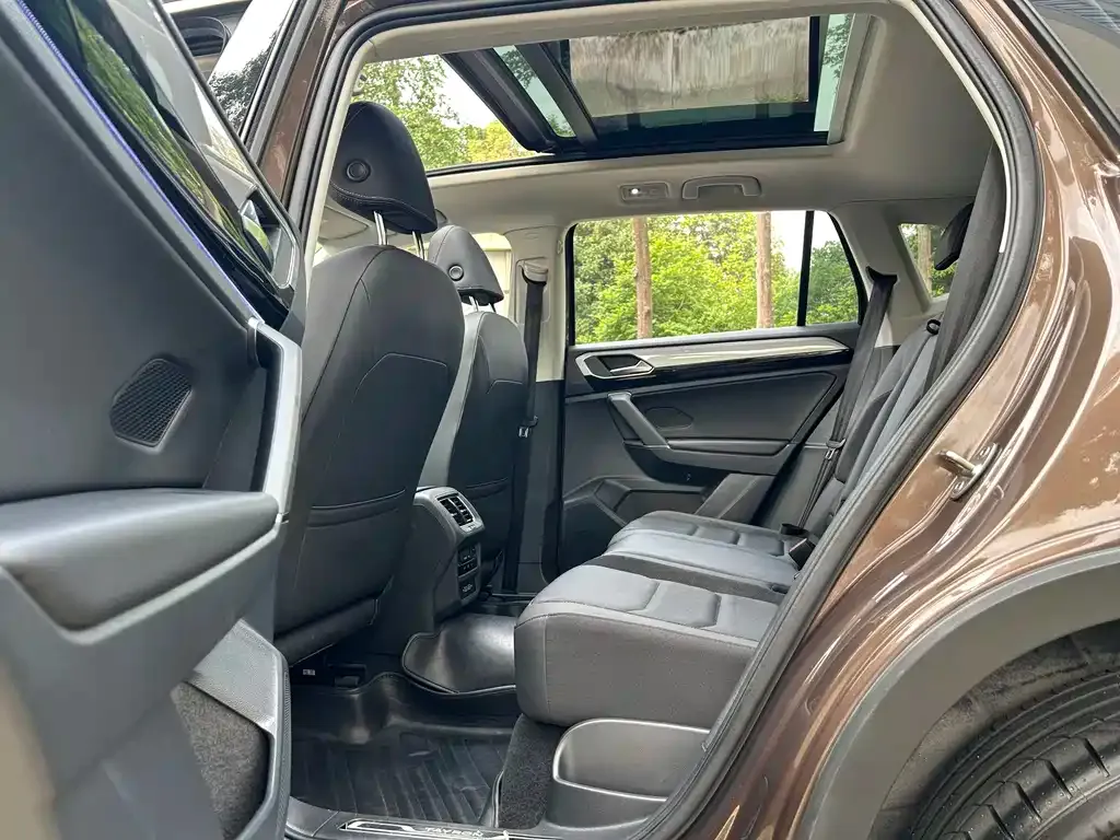 Volkswagen Tayron 2021 из CN, фото 3