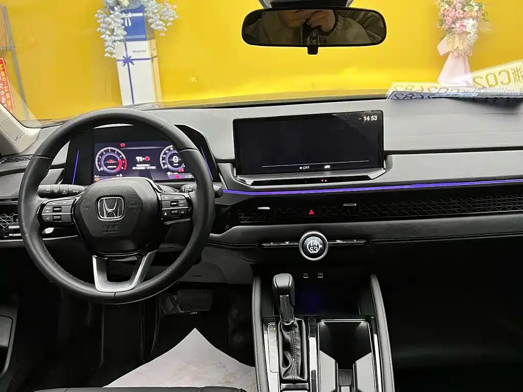 Honda Accord — фото 4