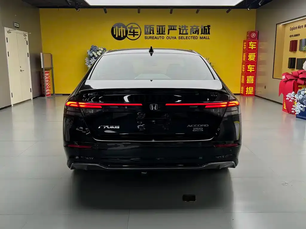 Honda Accord — фото 6