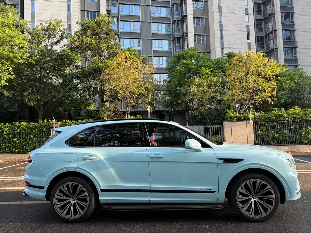 Bentley Bentayga — фото 3