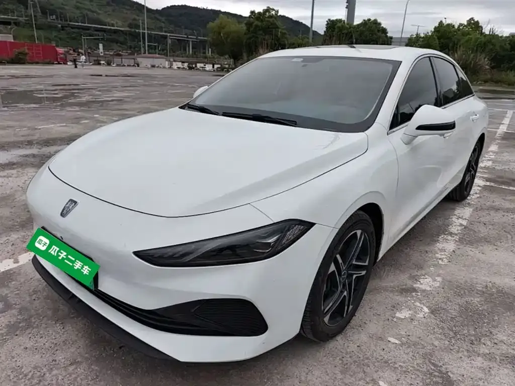 Roewe D7