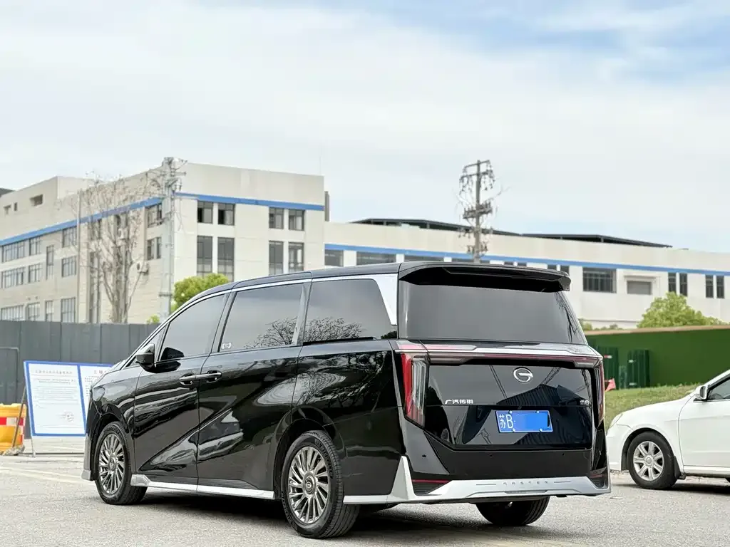 GAC Motor Trumpchi M8 — фото 10