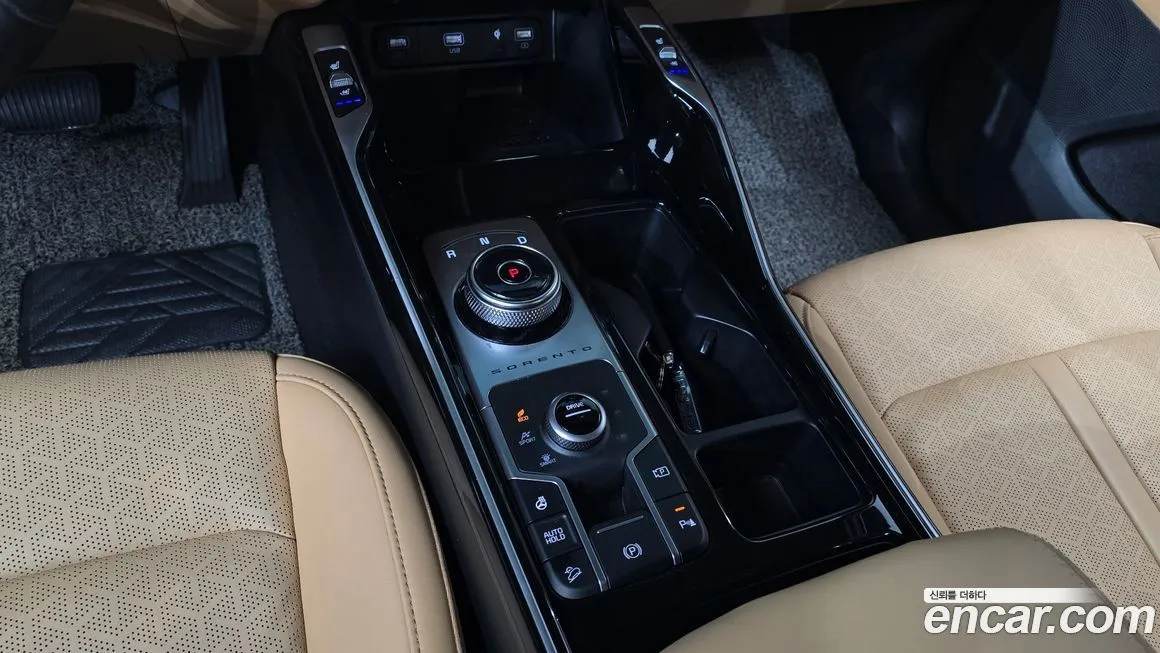 Kia Sorento — фото 10