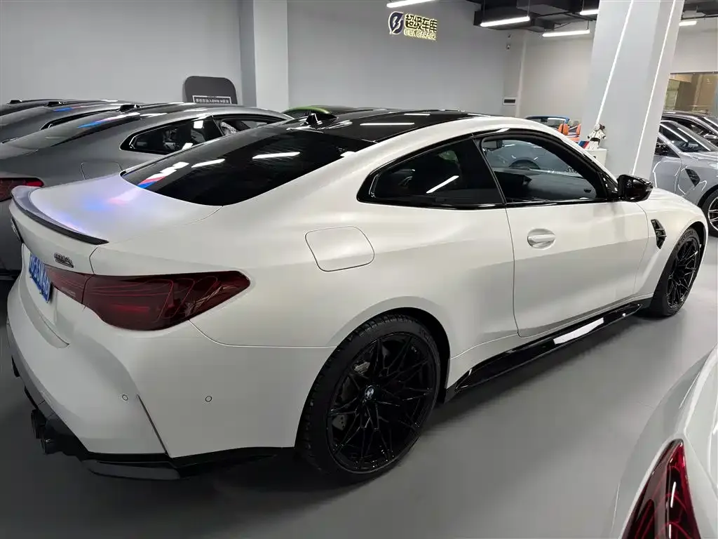 BMW M4 — фото 4