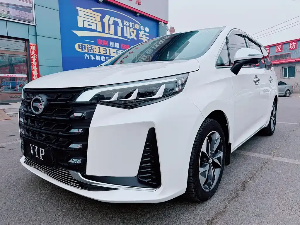 GAC Motor Trumpchi M6 — фото 1