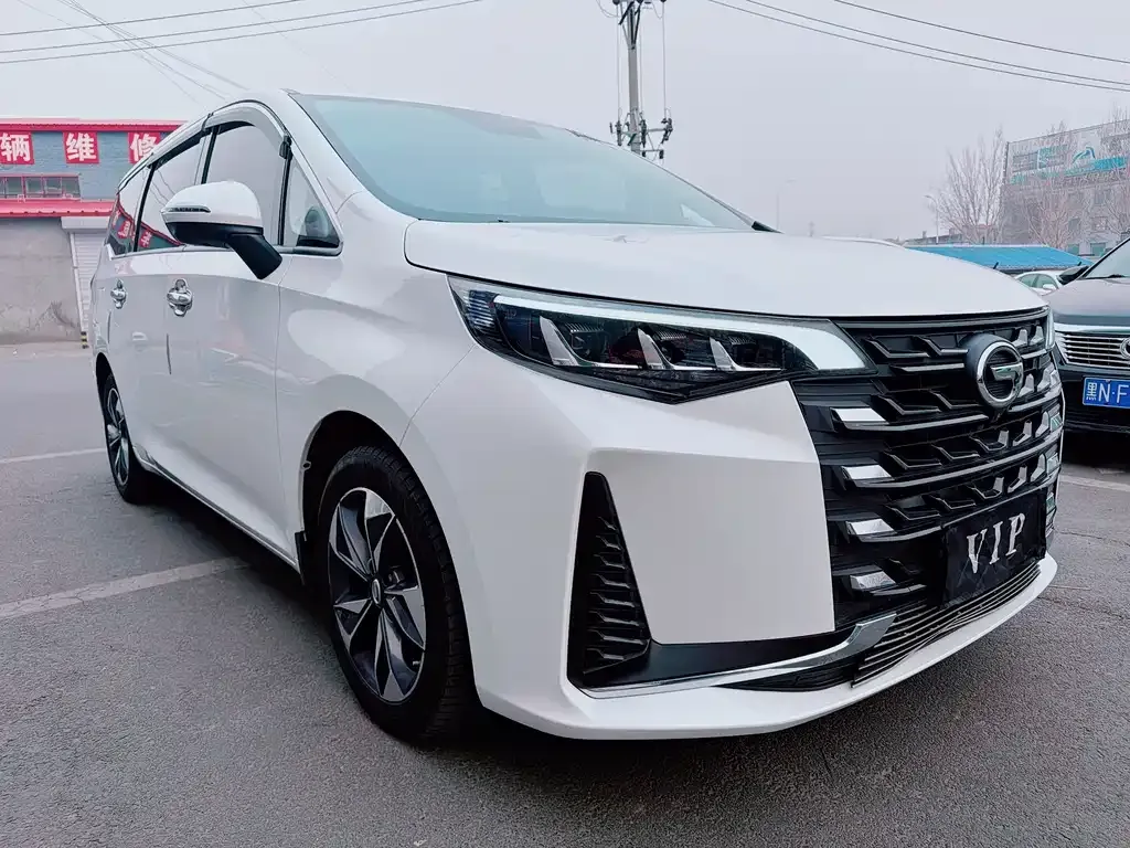 GAC Motor Trumpchi M6 — фото 10