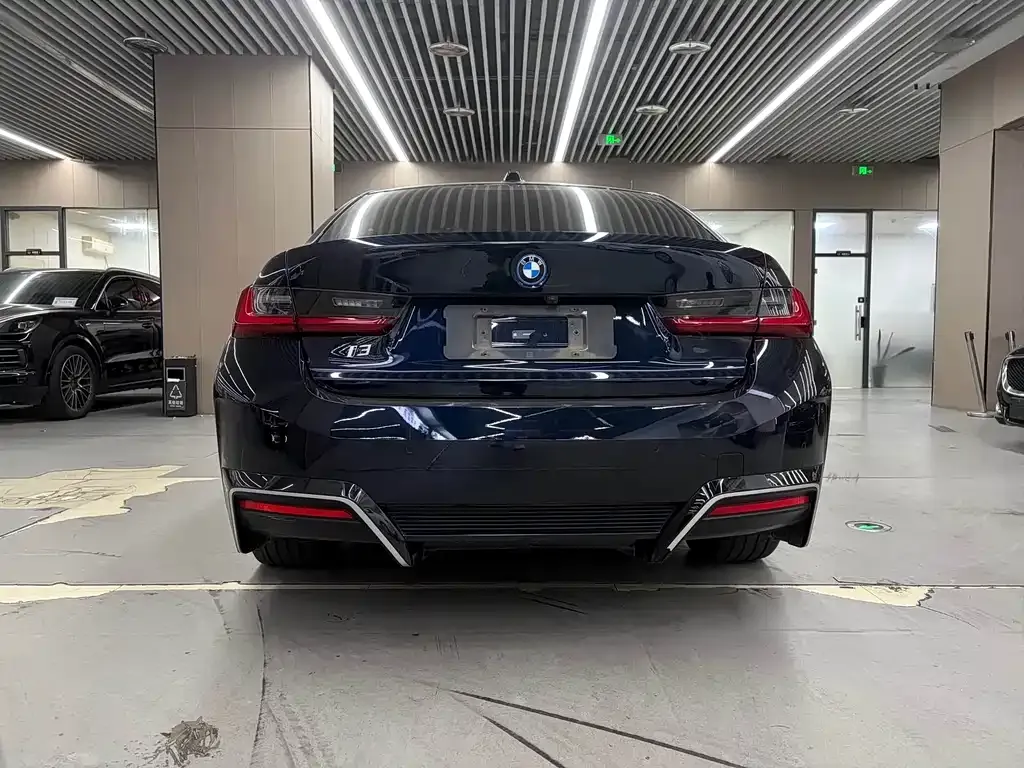 BMW i3 2024 из CN, фото 8