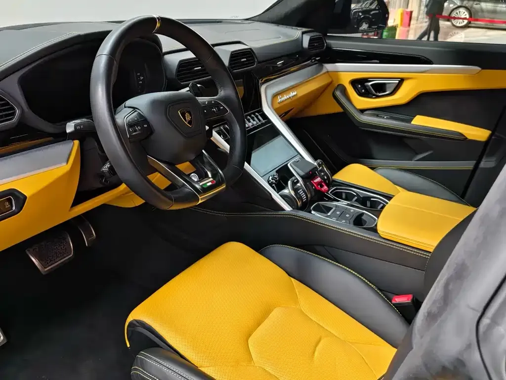 Lamborghini Urus — фото 7