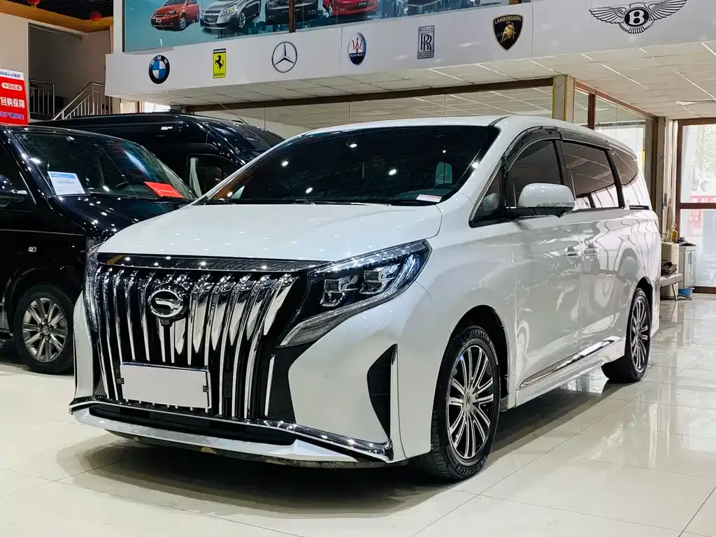 GAC Motor Trumpchi M8 — фото 1