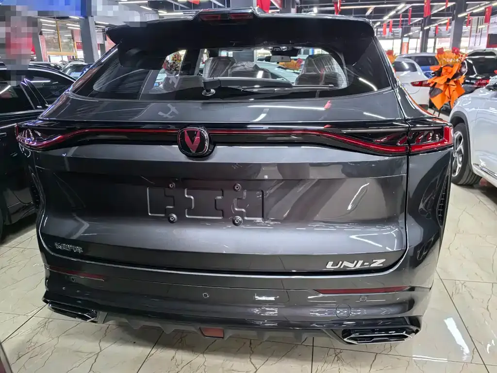 Changan UNI-Z New Energy 2026 из CN, фото 2