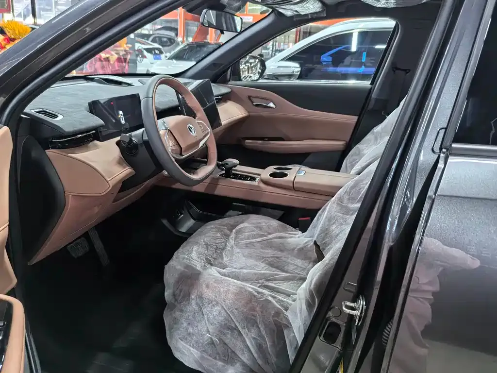 Changan UNI-Z New Energy 2026 из CN, фото 4