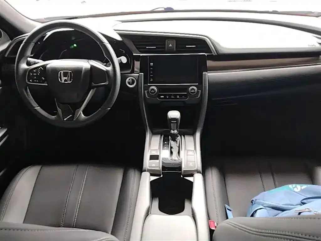 Honda Civic — фото 10