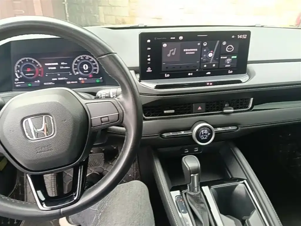 Honda Inspire — фото 6