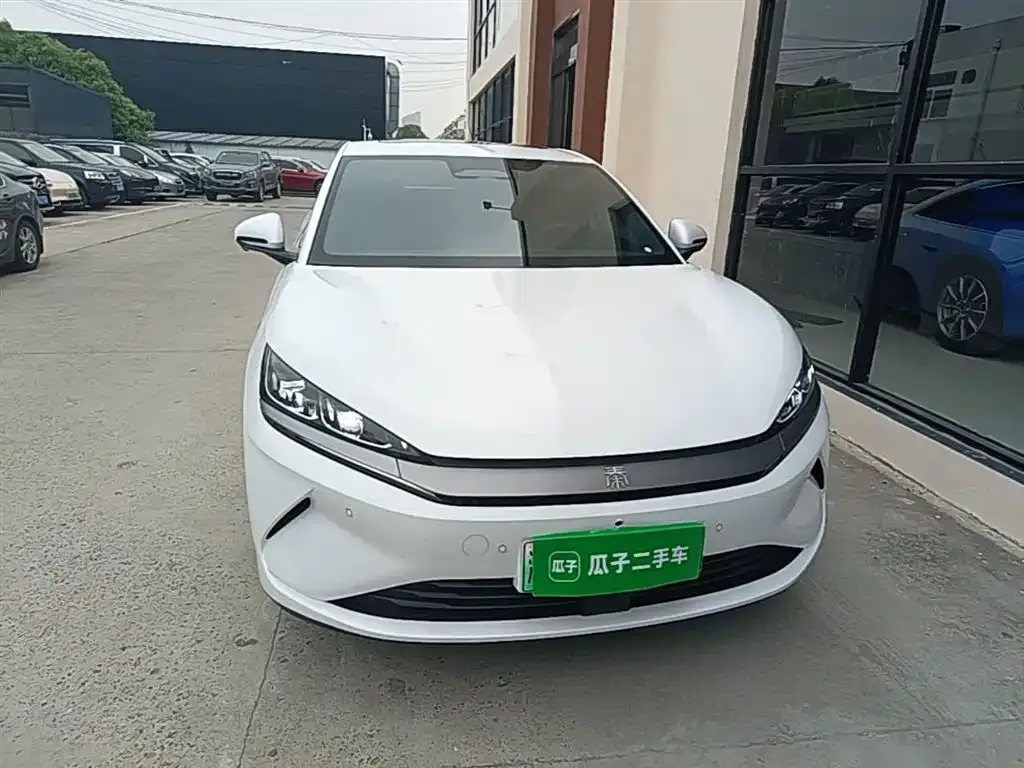 BYD Qin L — фото 10