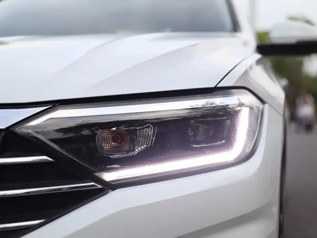 Volkswagen Sagitar 2022 из CN, фото 2