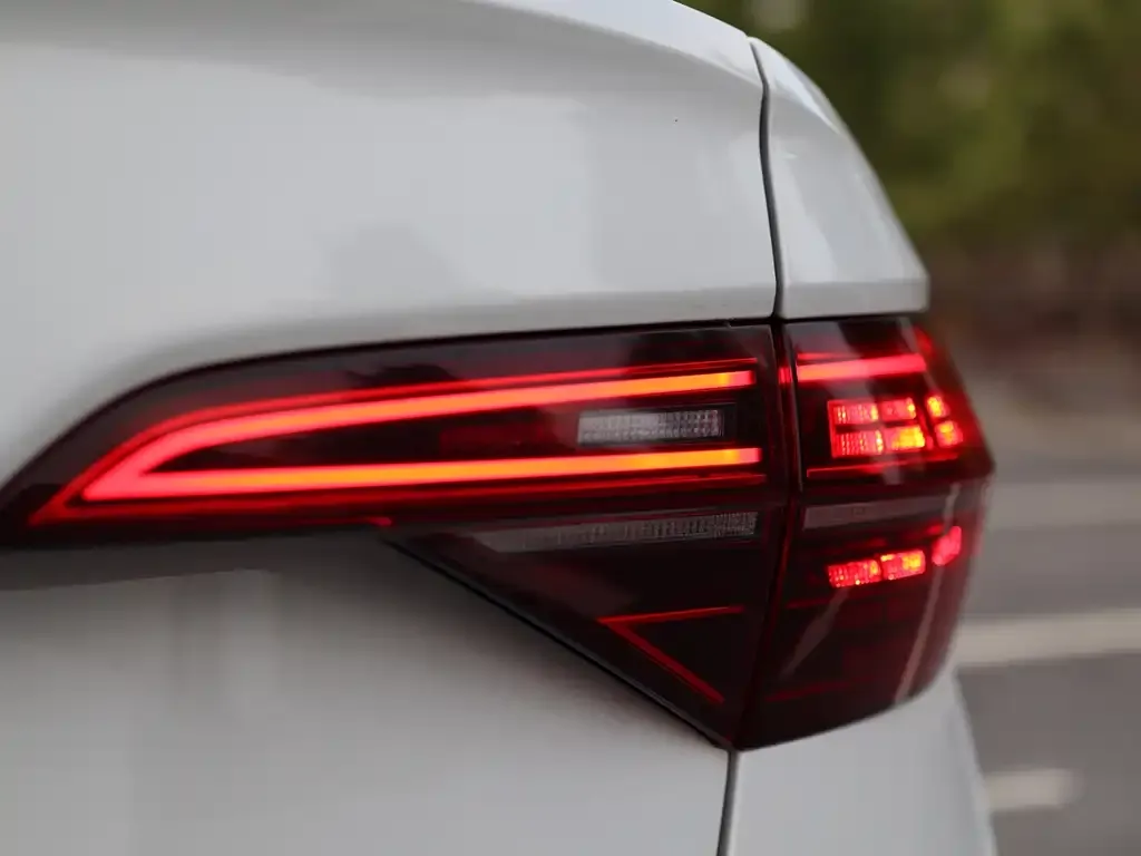 Volkswagen Sagitar 2022 из CN, фото 3