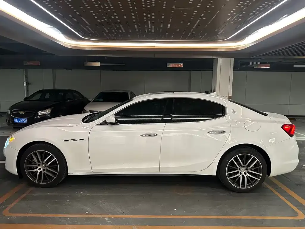 Maserati Ghibli 2021 из CN, фото 2