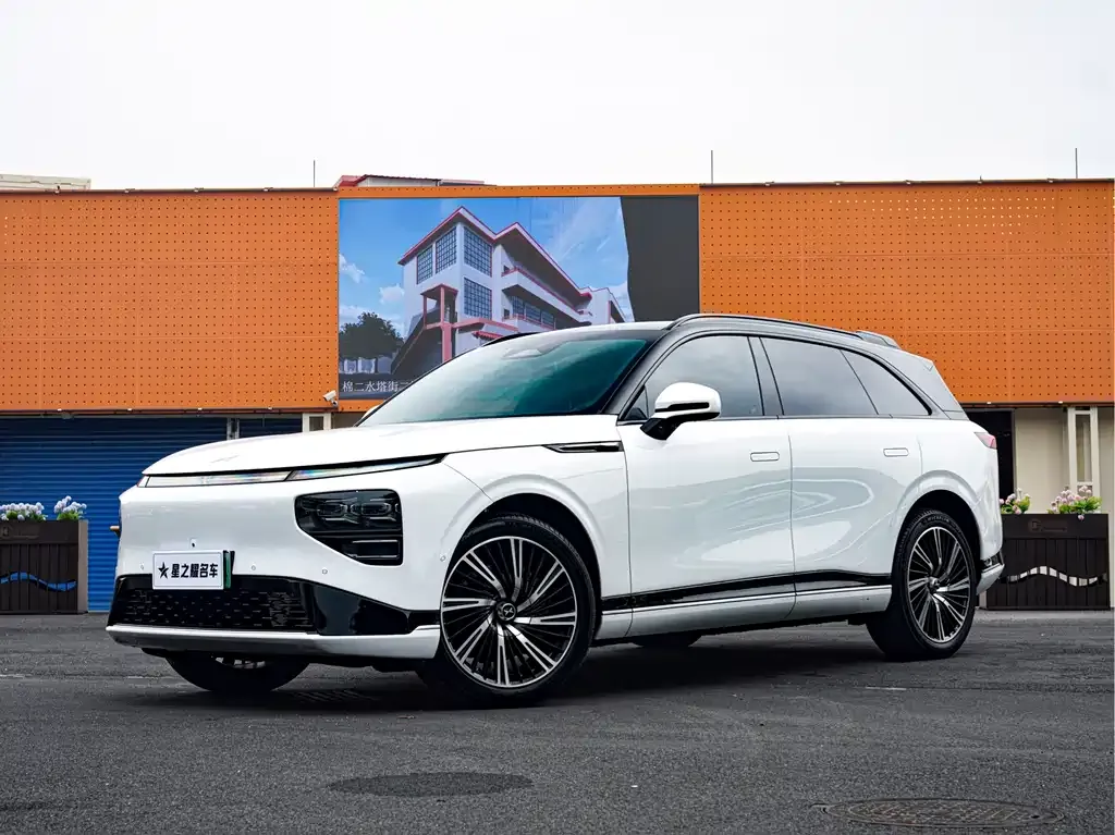 XPeng G9