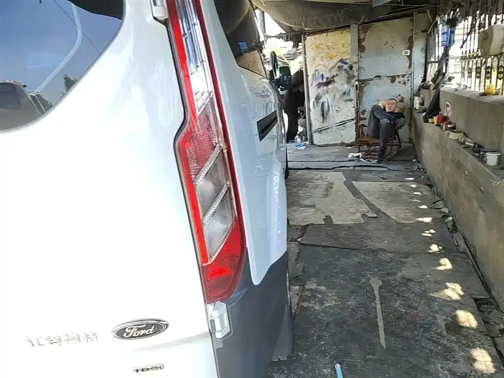 Ford Transit 2023 из CN, фото 5
