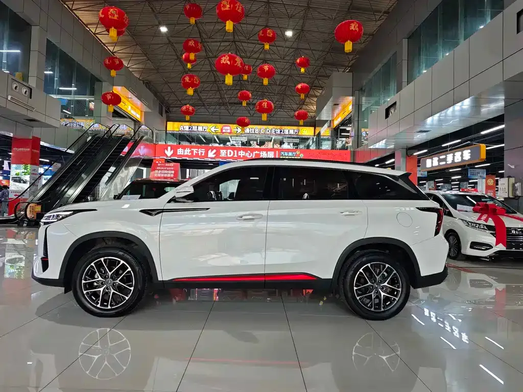 Changan CS75PLUS — фото 6