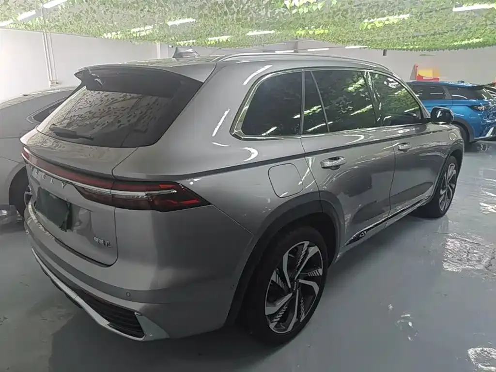Geely Xingyue L — фото 10