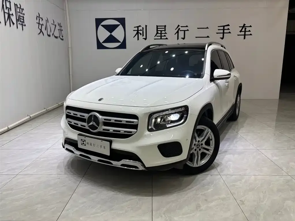 Mercedes-Benz GLB — фото 1