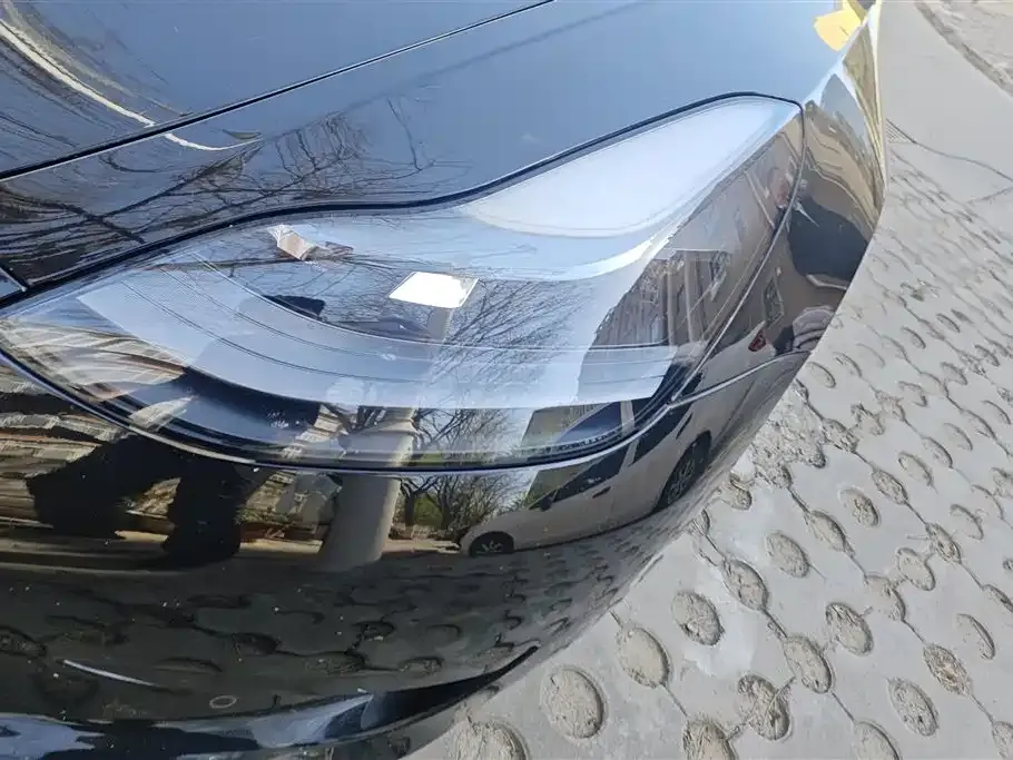 Tesla Model 3 — фото 10