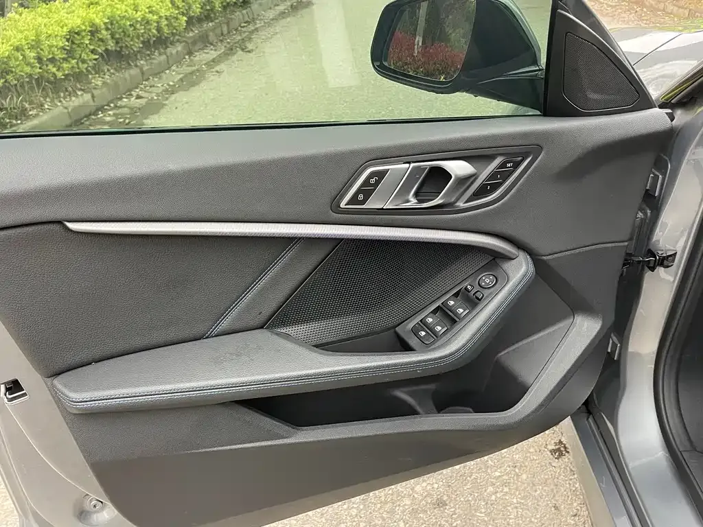 BMW 2 Series (Import) — фото 3