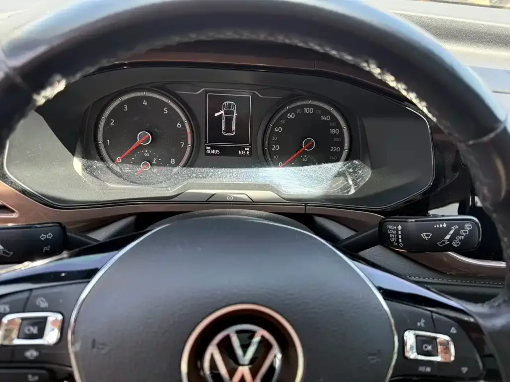 Volkswagen Tharu — фото 4