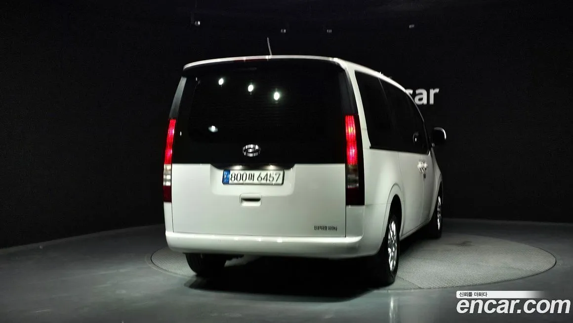 Hyundai Staria — фото 2