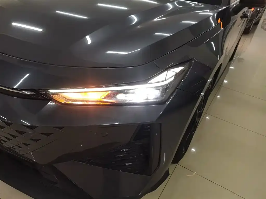 Changan UNI-V 2024 из CN, фото 4