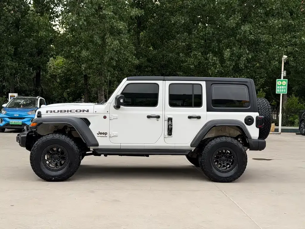Jeep Wrangler — фото 2