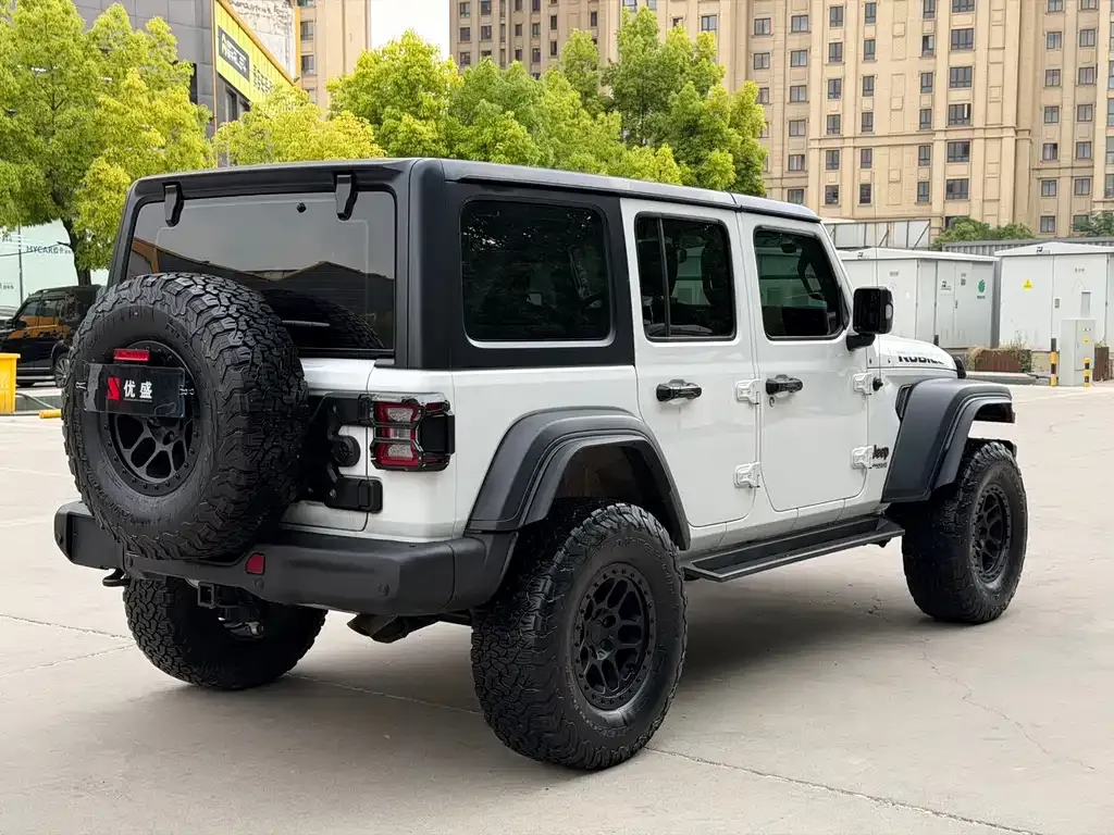 Jeep Wrangler — фото 7