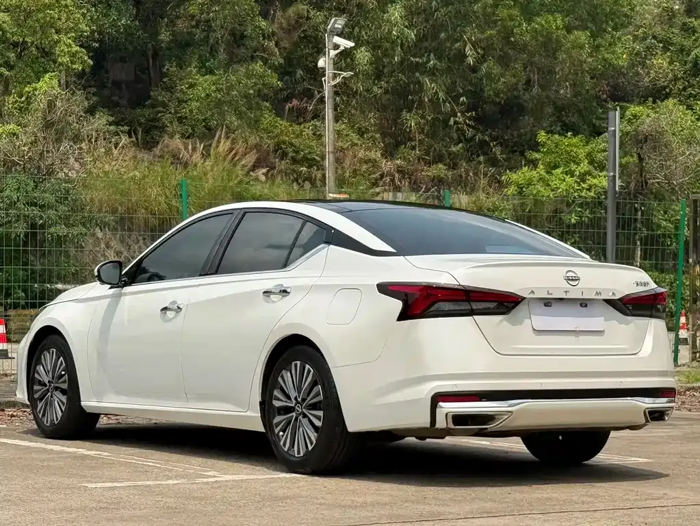 Nissan Teana — фото 6