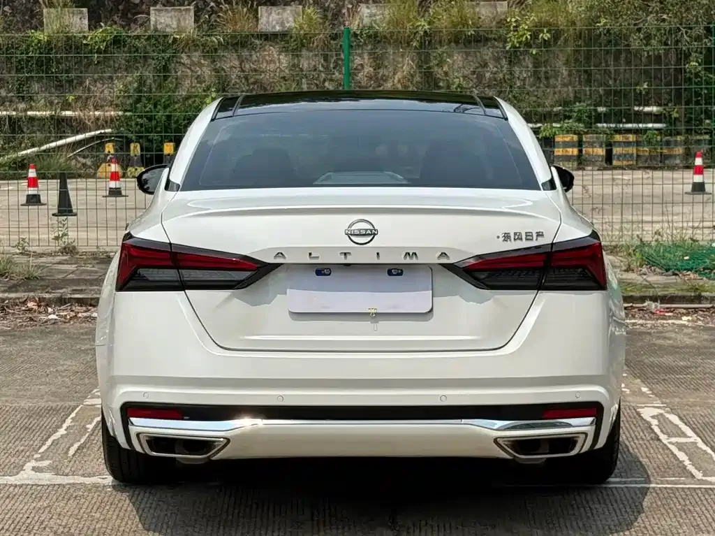 Nissan Teana — фото 4