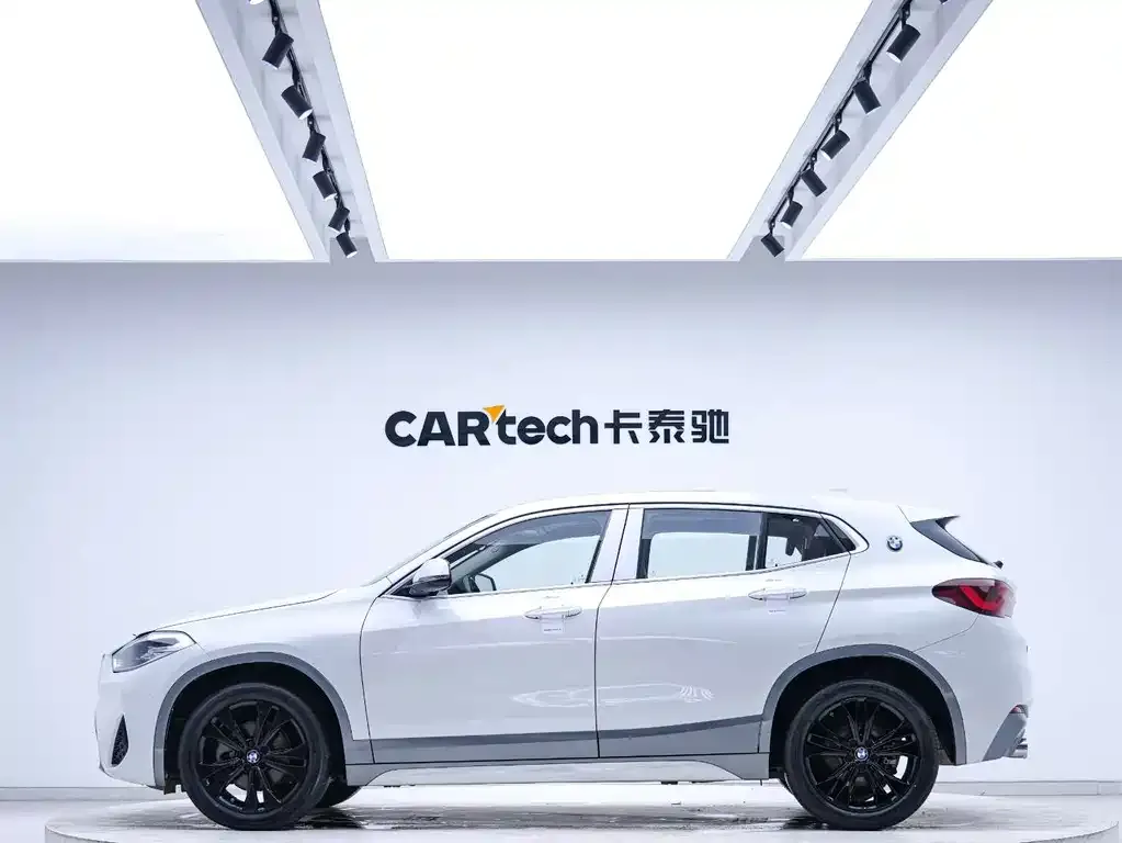 BMW X2 2021 из CN, фото 2