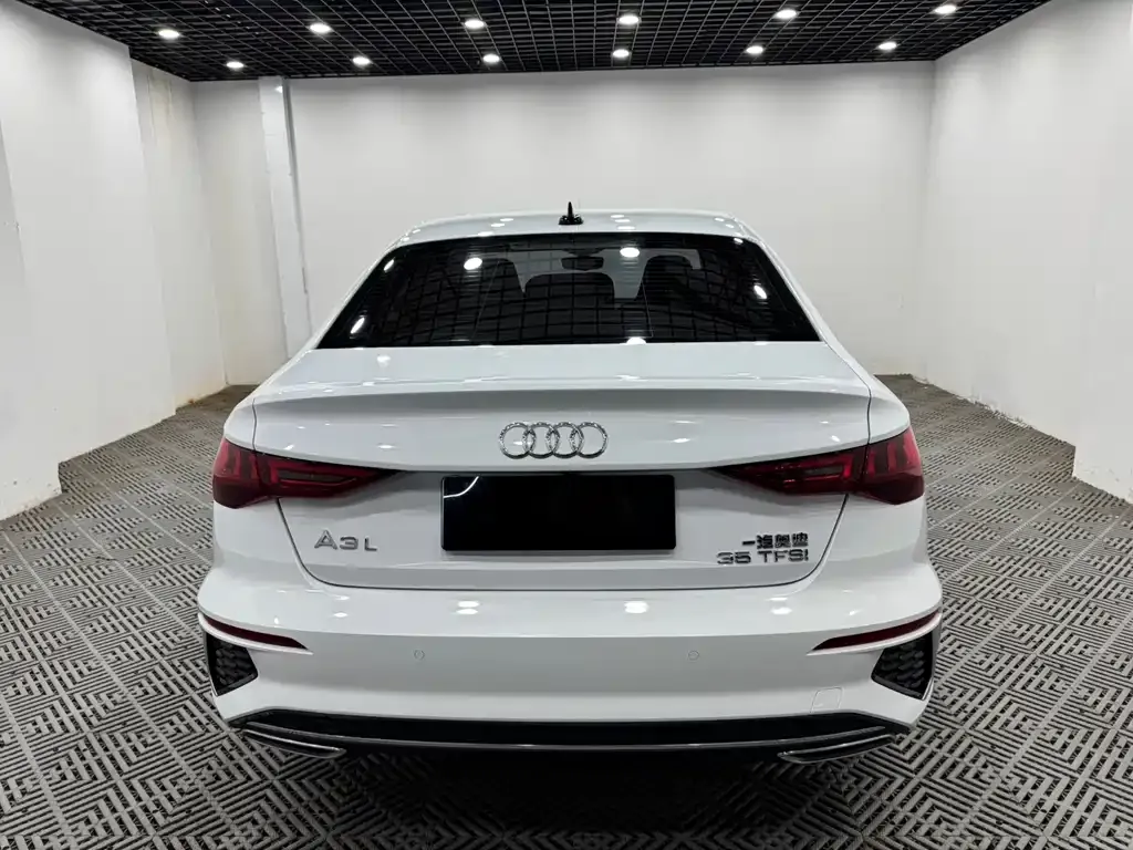 Audi A3 — фото 2