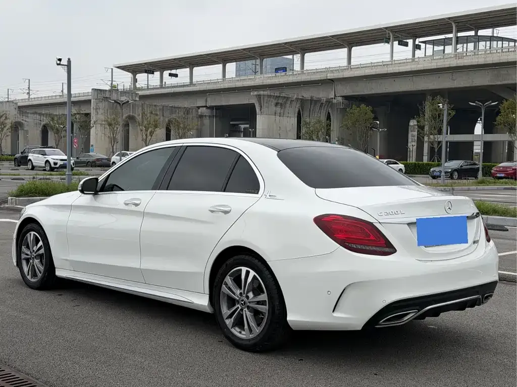 Mercedes-Benz C-Class — фото 4
