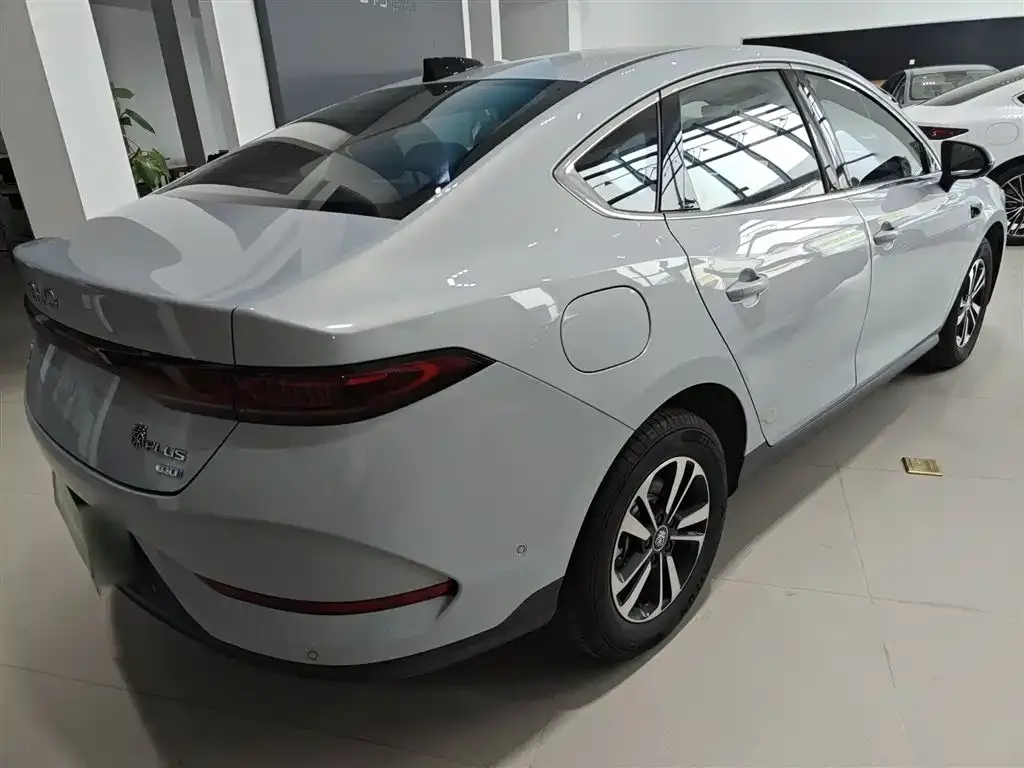 BYD Qin PLUS — фото 9
